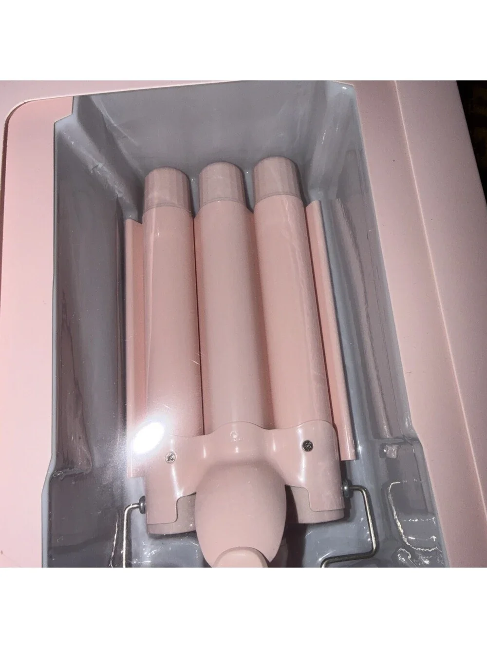 Paris Hilton WAVER  TRIPLE BARREL 1